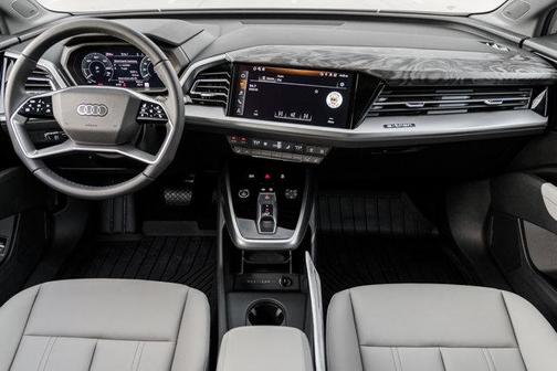 2025 Audi Q4 e-tron Sportback Premium Plus 55 quattro