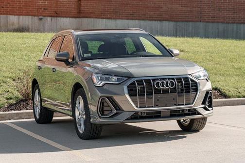 2022 Audi Q3 45 S line Premium Plus
