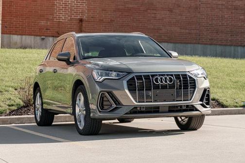 2022 Audi Q3 45 S line Premium Plus