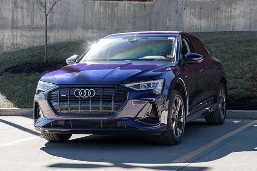 2022 Audi e-tron Sportback S line Premium