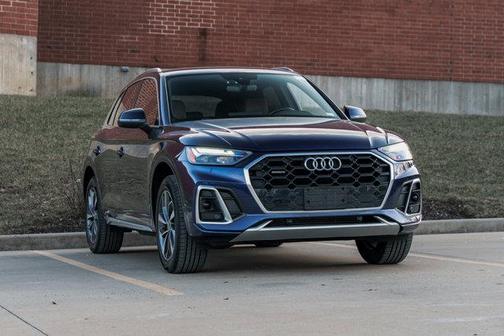2022 Audi Q5 45 S line Premium