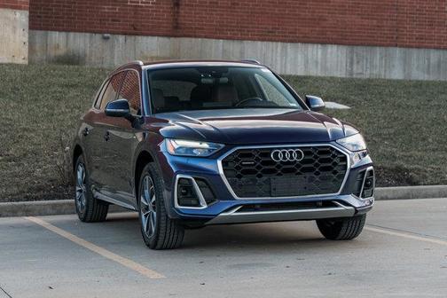 2022 Audi Q5 45 S line Premium
