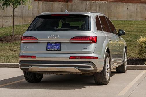 2023 Audi Q7 55 Premium Plus