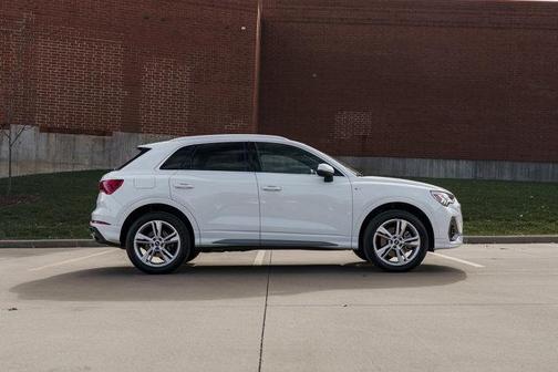 2022 Audi Q3 45 S line Premium Plus