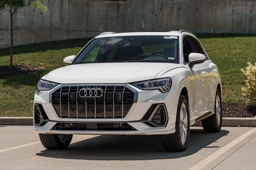 2024 Audi Q3 45 S line Premium Plus