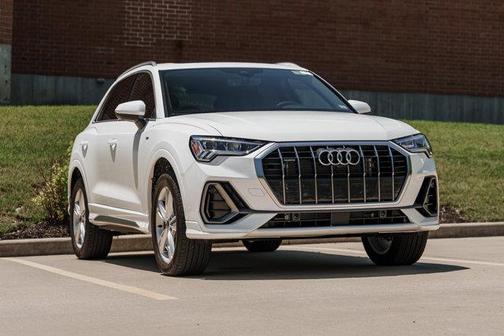 2024 Audi Q3 45 S line Premium Plus