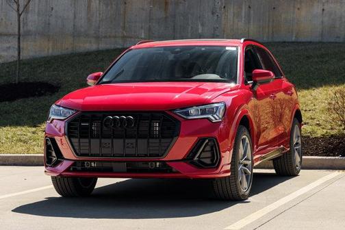 2025 Audi Q3 Premium 45 TFSI S line quattro Tiptronic