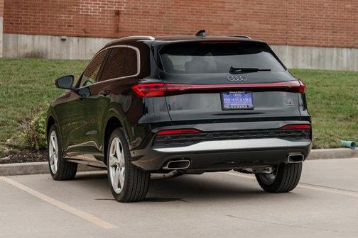 2025 Audi Q5 Premium Plus