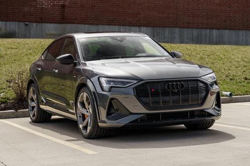 2022 Audi e-tron S Prestige