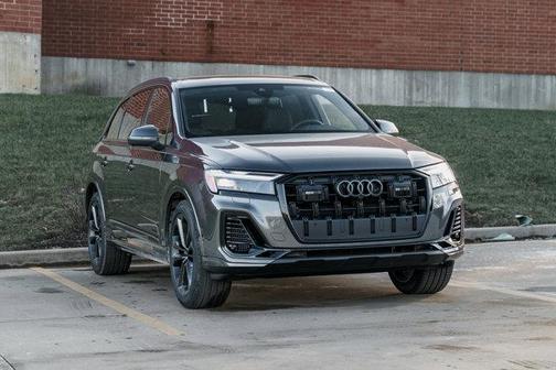 2026 Audi Q7 55 Premium Plus