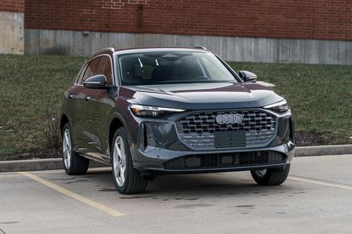 2025 Audi Q5 Premium Plus TFSI quattro S tronic