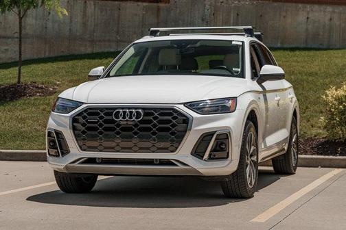 2022 Audi Q5 45 S line Premium Plus