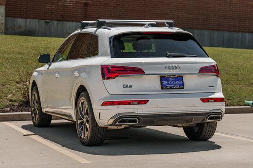 2022 Audi Q5 45 S line Premium Plus