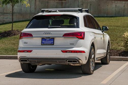 2022 Audi Q5 45 S line Premium Plus