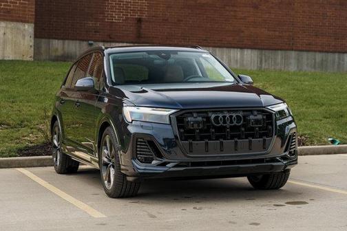 Waitomo Blue Metallic 2026 Audi Q7 55 Premium Plus