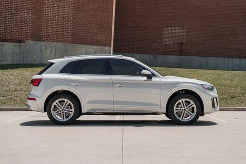 2025 Audi Q5 55 S line Premium Plus