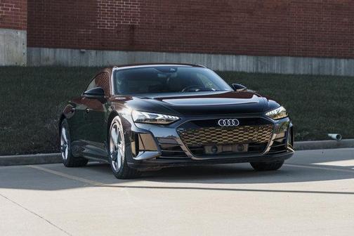 2023 Audi e-tron GT Prestige quattro