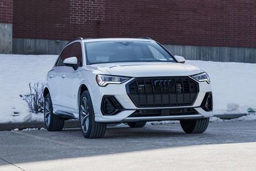 2022 Audi Q3 45 S line Premium Plus