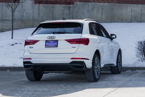 2022 Audi Q3 45 S line Premium Plus