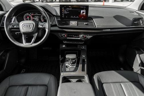 2025 Audi Q5 40 Premium