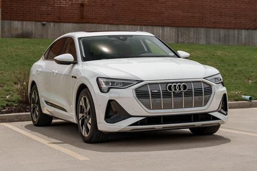 2022 Audi e-tron Sportback S line Premium Plus