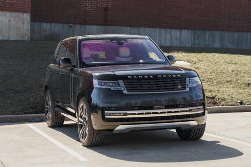 2023 Land Rover Range Rover P440e SE