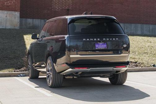 2023 Land Rover Range Rover P440e SE