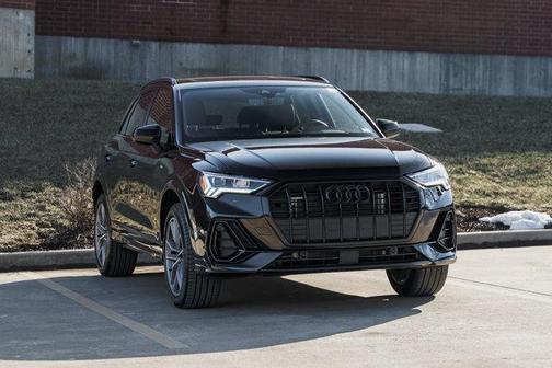 2025 Audi Q3 Premium 45 TFSI S line quattro Tiptronic