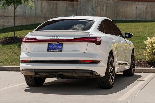 2022 Audi e-tron Sportback S line Premium Plus