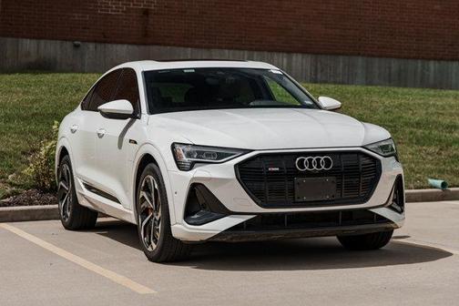 2022 Audi e-tron Sportback S line Premium Plus