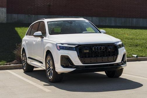 2026 Audi Q7 45 Premium Plus
