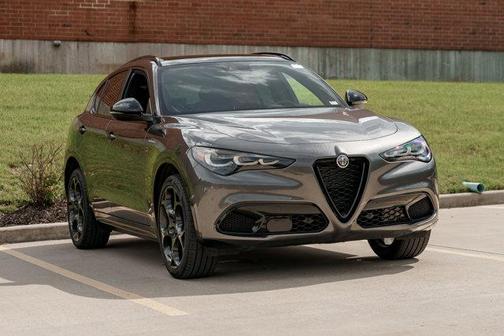 2024 Alfa Romeo Stelvio Veloce AWD