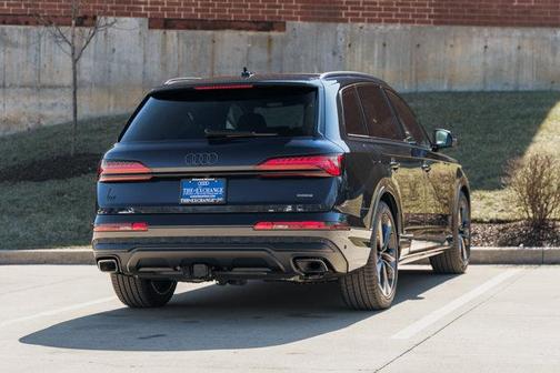 2026 Audi Q7 55 Premium Plus