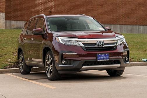 2022 Honda Pilot Touring 8-Passenger