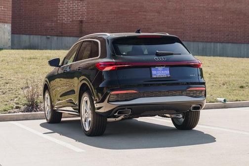 2025 Audi Q5 Premium Plus
