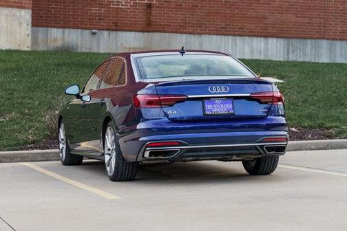 2022 Audi A4 45 S line Premium Plus
