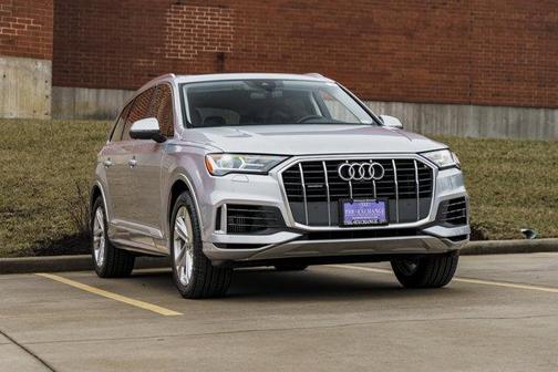 2022 Audi Q7 55 Premium