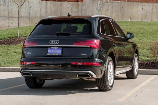 2022 Audi Q5 45 S line Premium