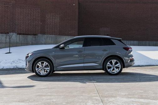 2023 Audi Q4 e-tron Premium Plus 50 quattro