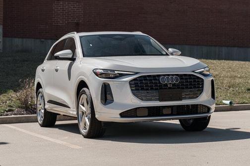 2025 Audi Q5 Premium Plus