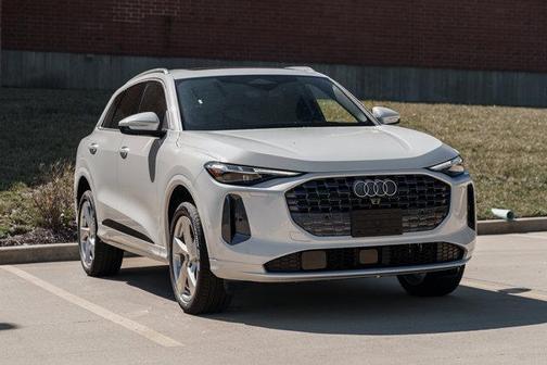 2025 Audi Q5 Premium Plus