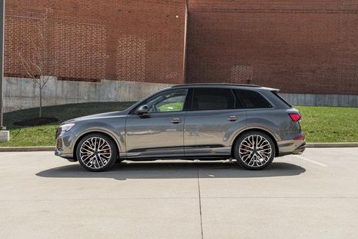 2026 Audi SQ7 4.0T Prestige