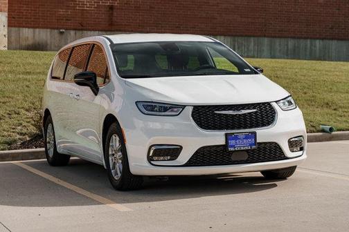 2025 Chrysler Pacifica L