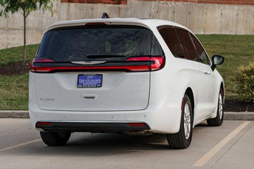2025 Chrysler Pacifica L