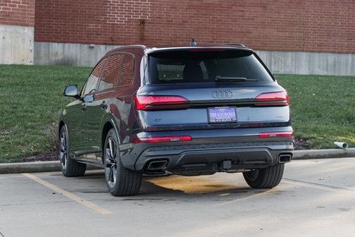 2026 Audi Q7 55 Premium Plus