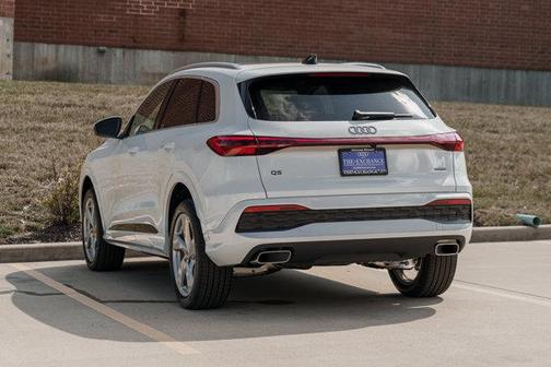 2025 Audi Q5 Premium Plus