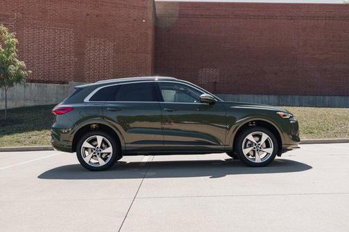 2025 Audi Q5 Premium Plus