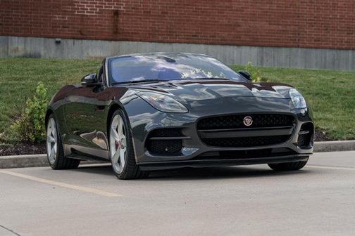 2019 Jaguar F-TYPE R