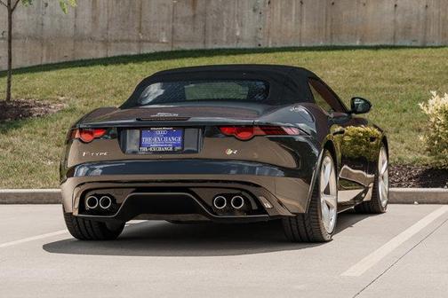 2019 Jaguar F-TYPE R