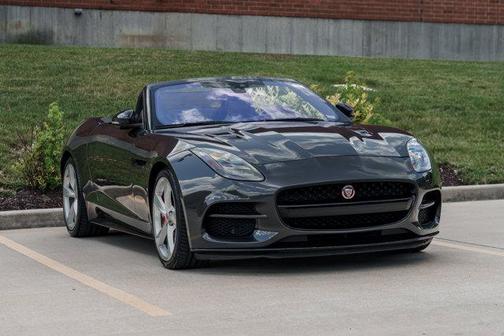 2019 Jaguar F-TYPE R